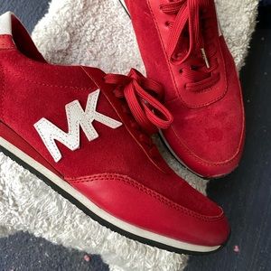 MICHEAL KORS RED & Wht.  Suede Sneaker